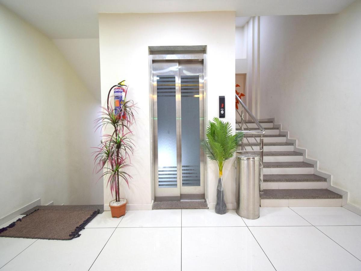 Hotel Embassy Kalol Zewnętrze zdjęcie